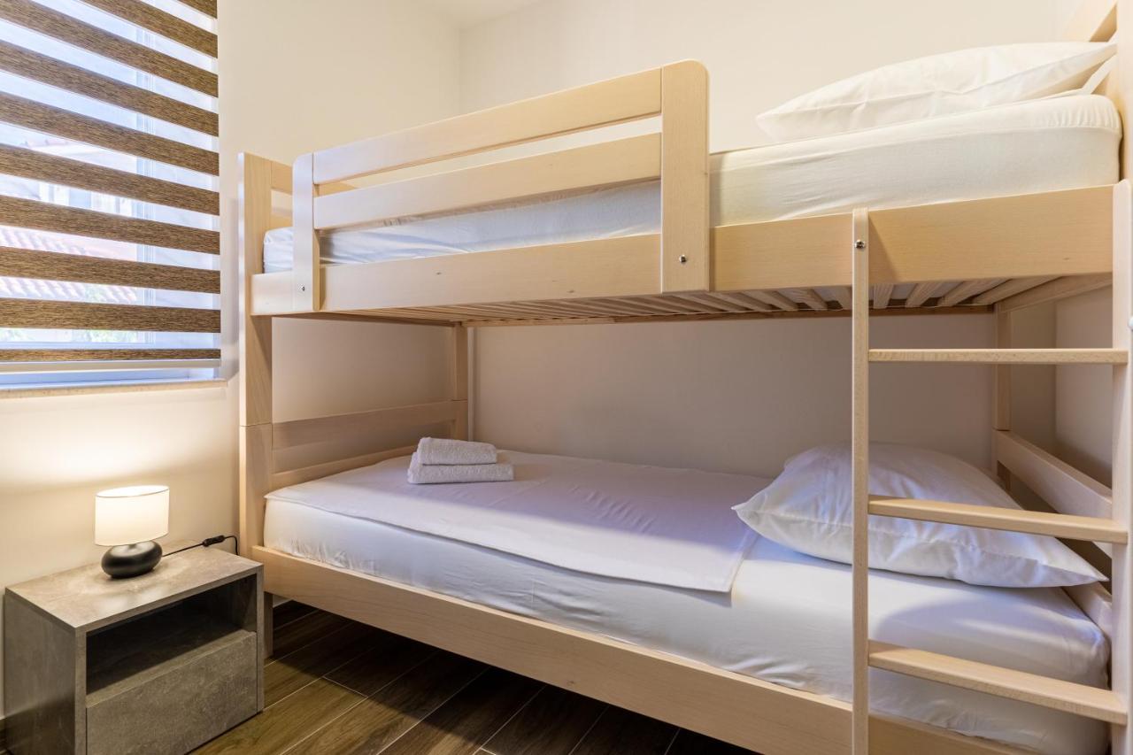 Apartman Vischetti Cres Eksteriør billede