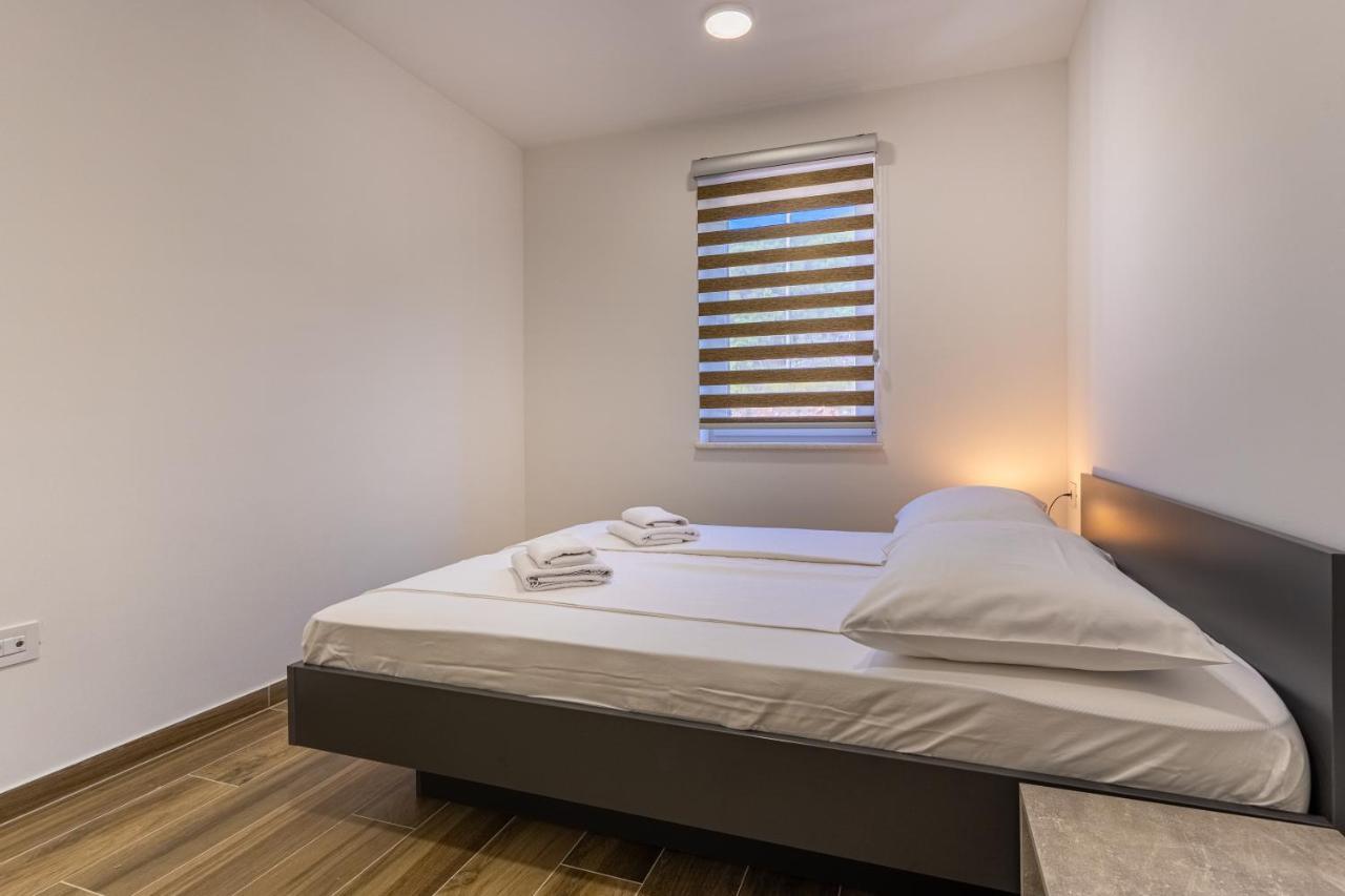 Apartman Vischetti Cres Eksteriør billede
