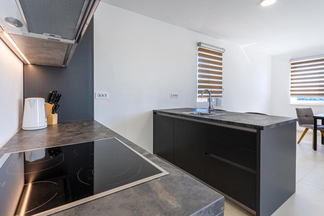 Apartman Vischetti Cres Eksteriør billede
